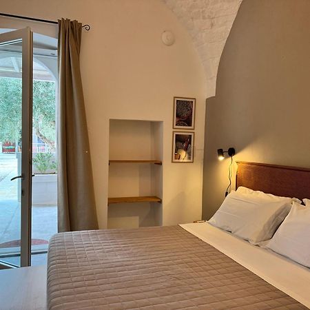 Tenuta Amostuni-Country House ภายนอก รูปภาพ