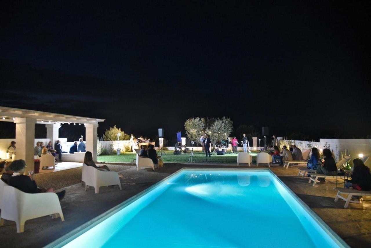 Tenuta Amostuni-Country House ภายนอก รูปภาพ