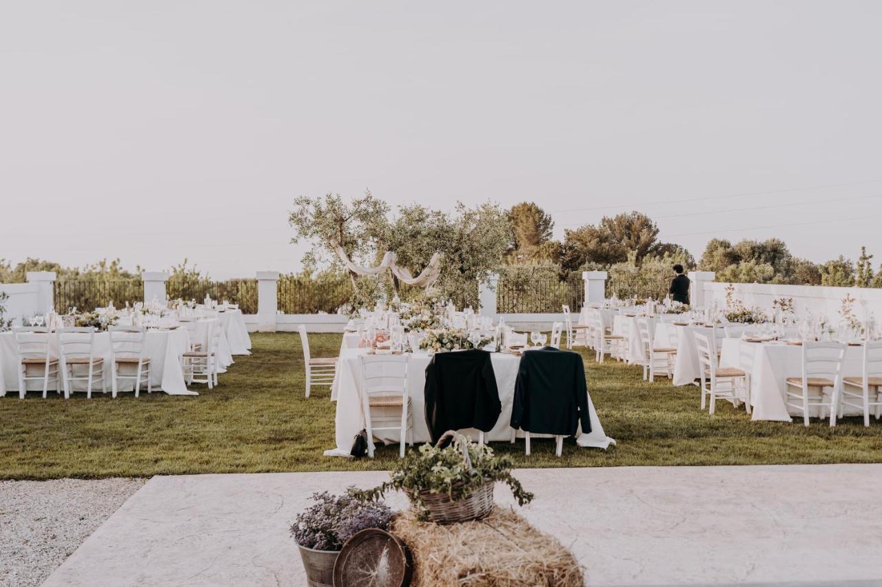 Tenuta Amostuni-Country House ภายนอก รูปภาพ