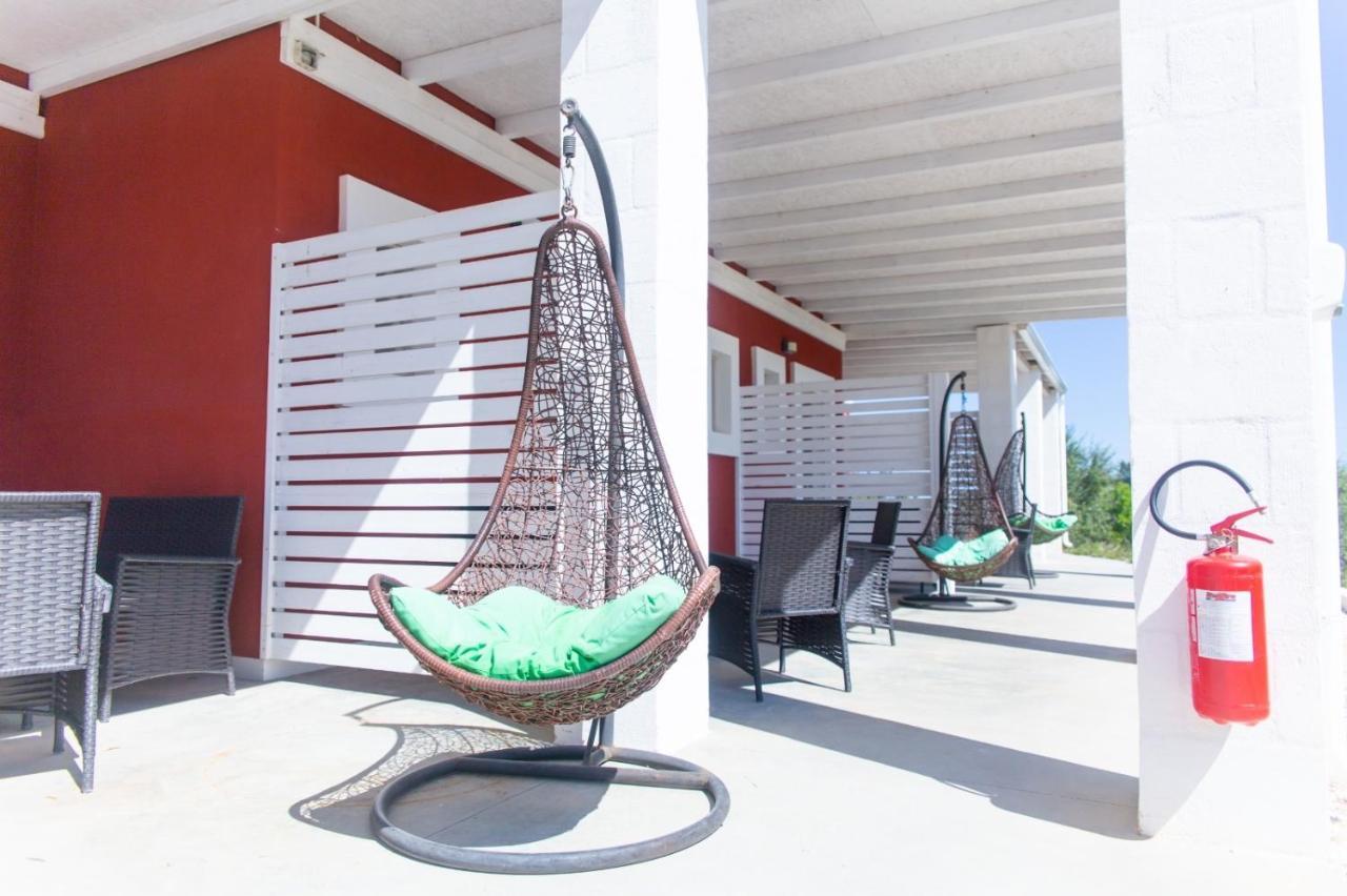 Tenuta Amostuni-Country House ภายนอก รูปภาพ