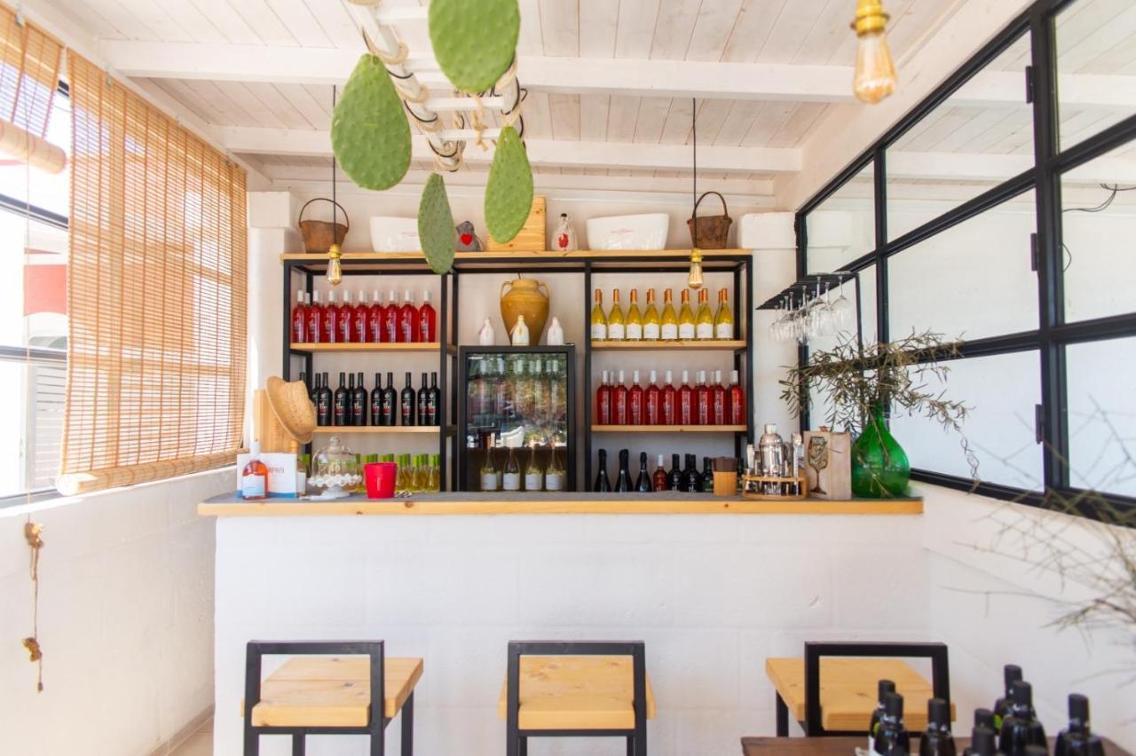 Tenuta Amostuni-Country House ภายนอก รูปภาพ
