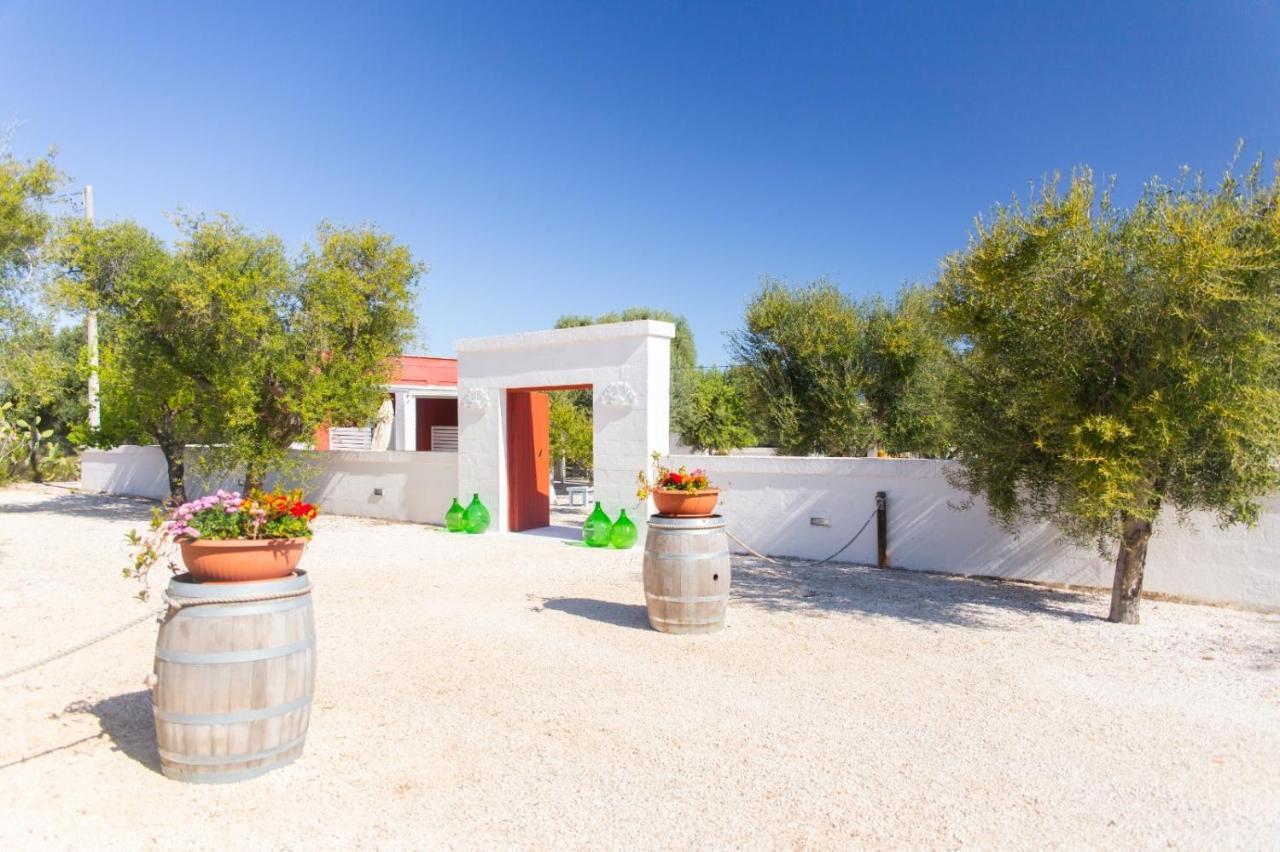 Tenuta Amostuni-Country House ภายนอก รูปภาพ
