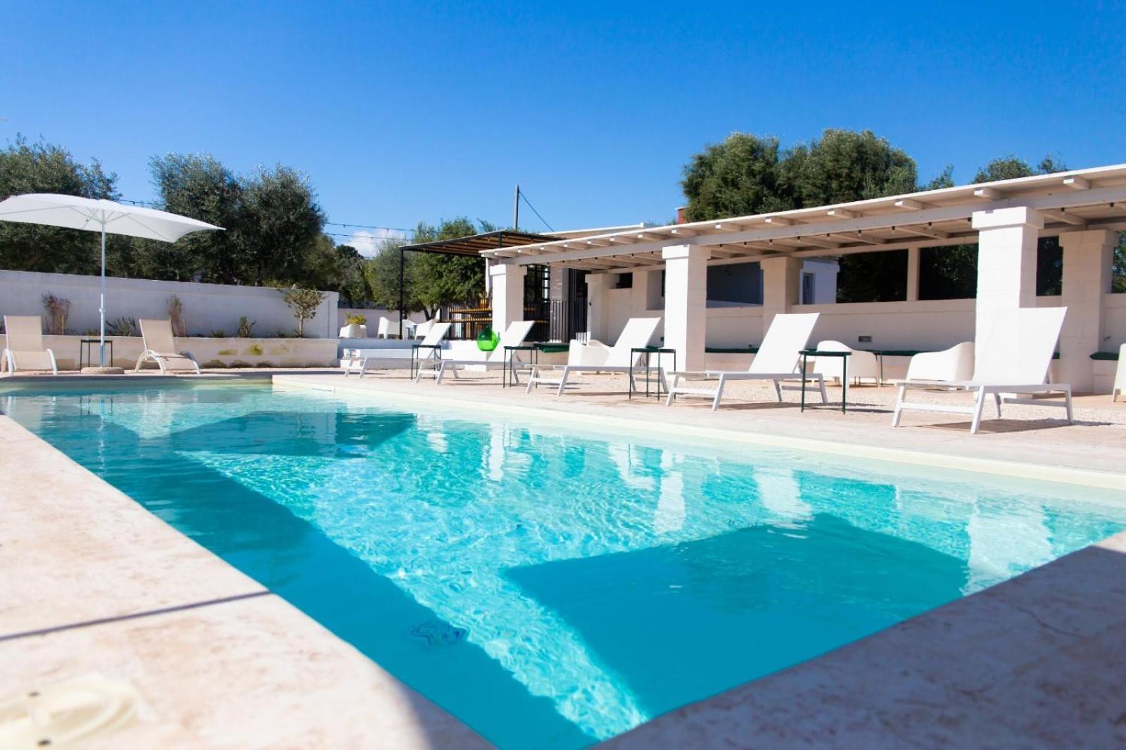 Tenuta Amostuni-Country House ภายนอก รูปภาพ
