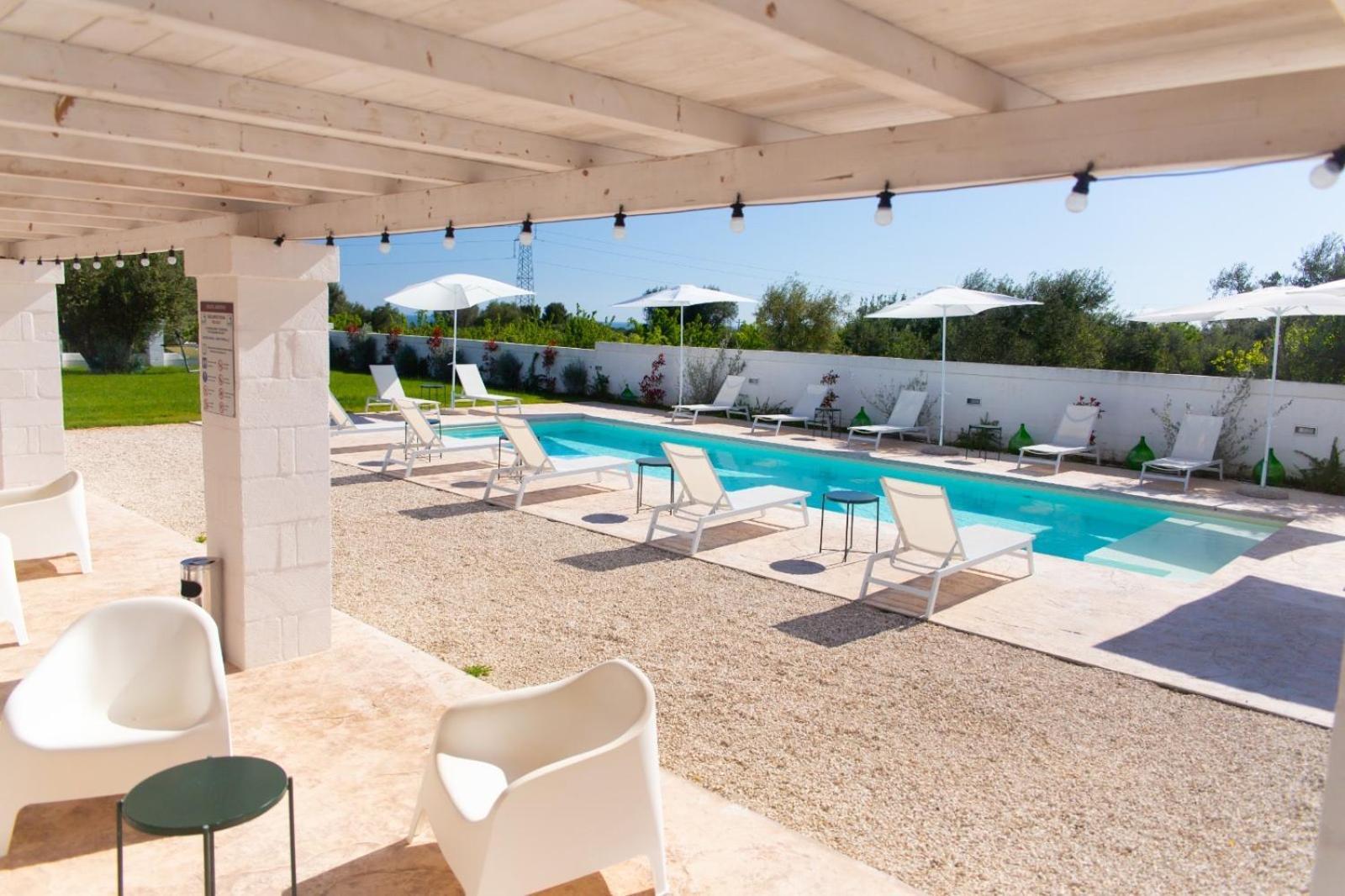 Tenuta Amostuni-Country House ภายนอก รูปภาพ
