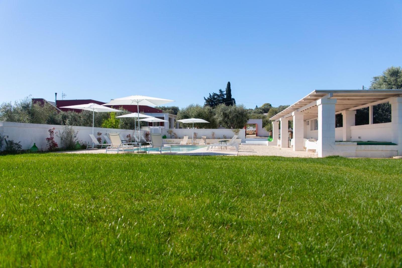 Tenuta Amostuni-Country House ภายนอก รูปภาพ