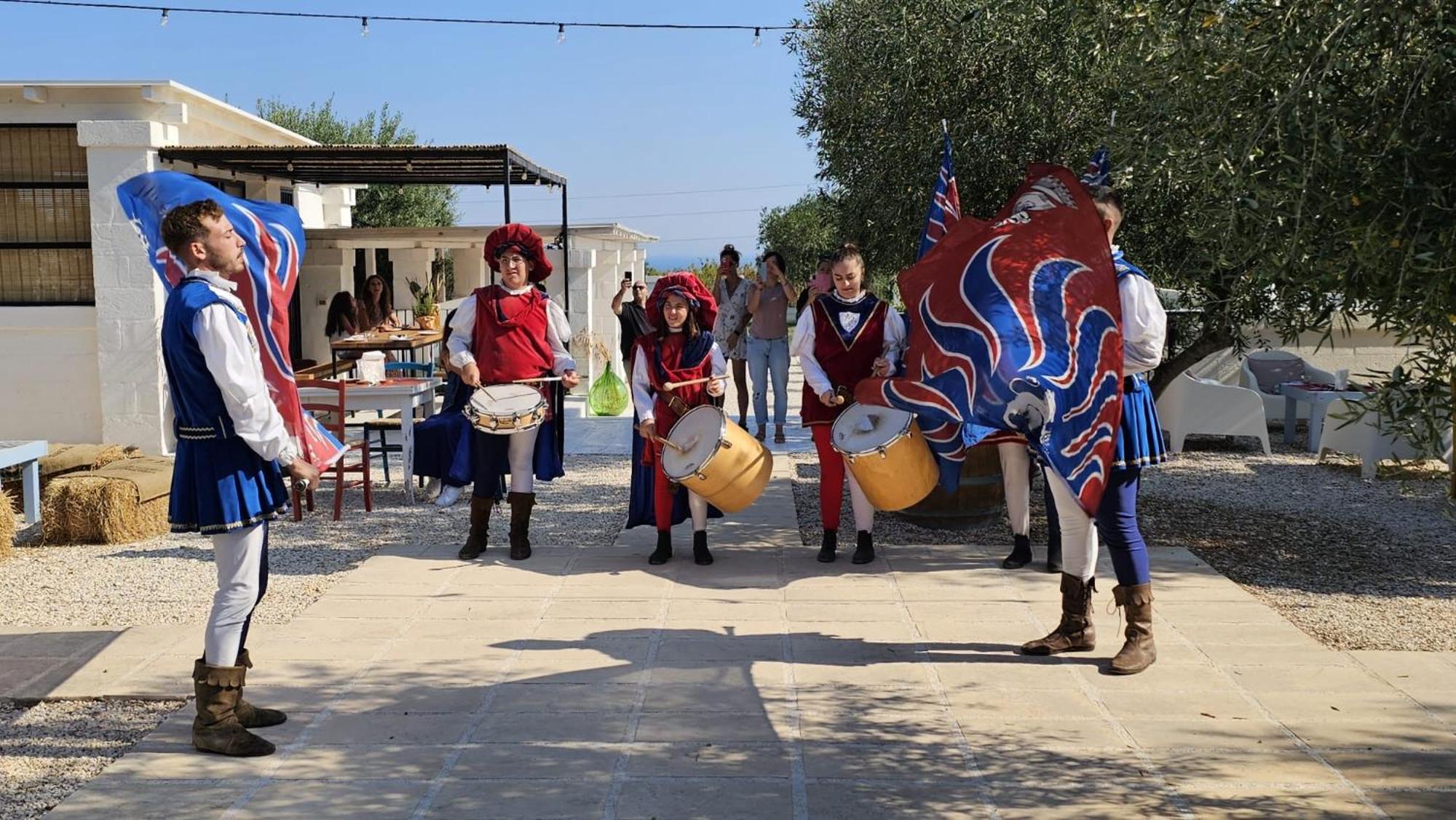 Tenuta Amostuni-Country House ภายนอก รูปภาพ