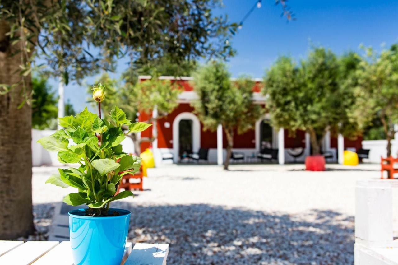 Tenuta Amostuni-Country House ภายนอก รูปภาพ