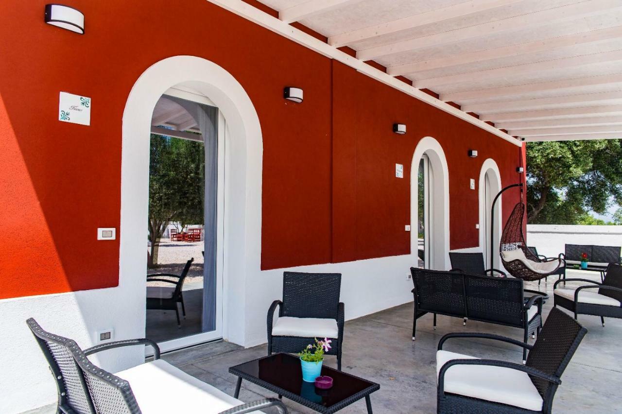 Tenuta Amostuni-Country House ภายนอก รูปภาพ